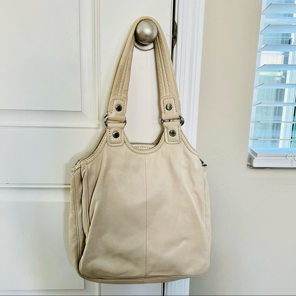 Marc Jacobs Multi pockets Pebble Leather Shoulders/Handbag - Picture 2 of 13